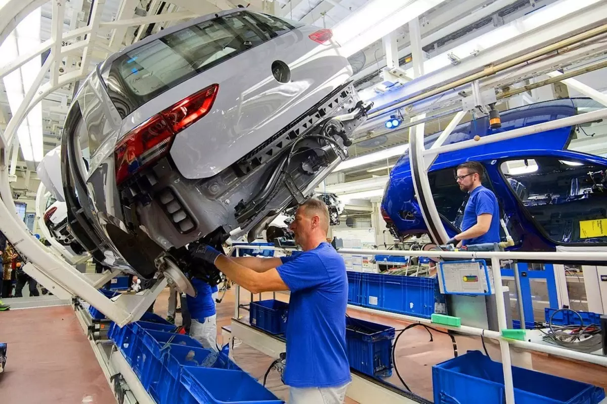 Otomotiv endüstrisi, geçen ay en fazla ihracat yapan sektör oldu 4 Otomotiv endüstrisi, geçen ay en fazla ihracat yapan sektör oldu