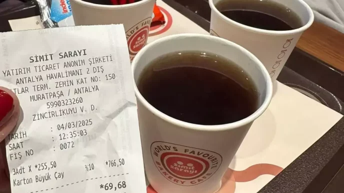 antalya havalimani nda bir bardak cayin fiyatini 18426958 6908 amp