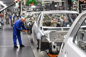audi binlerce kisiyi isten cikaracak 18456454 6045 amp