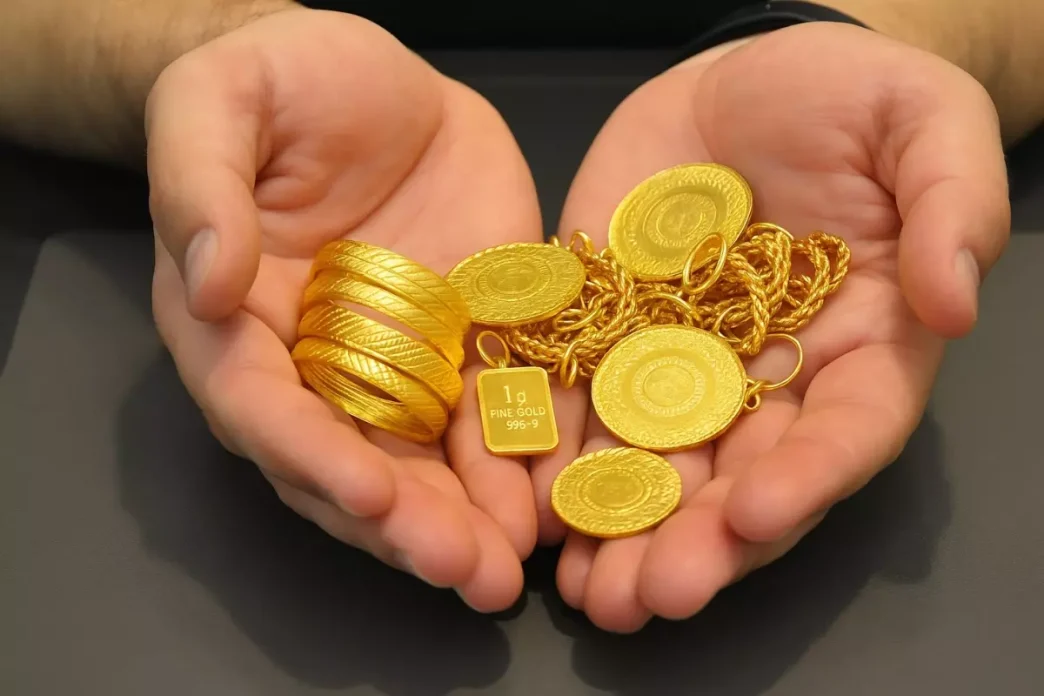 altin fiyatlarinda yeni rekor bekleyen yatirimci 18570011 6442 amp