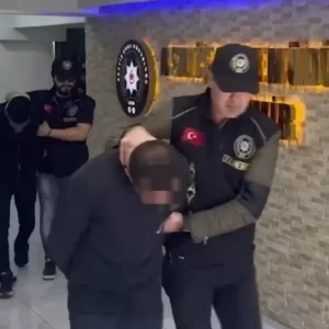 17 ilde dolandiricilik operasyonu 160 supheli 18616339 5902 amp