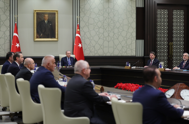 Ana gündem PKK'nın fesih kararı! Kabine Erdoğan başkanlığında toplandı