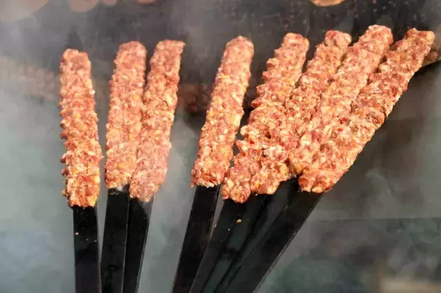 Türkiye'nin en iyi kebabı hangi ilimizde! Tartışma yeniden alevlendi