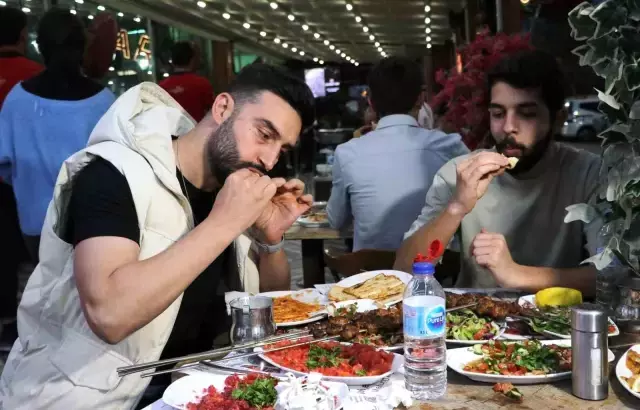 Türkiye'nin en iyi kebabı hangi ilimizde! Tartışma yeniden alevlendi