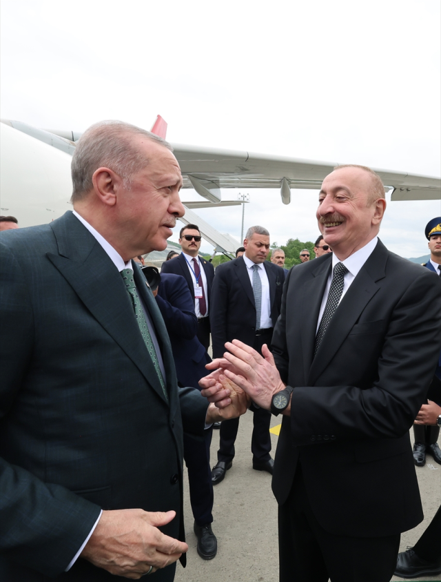Cumhurbaşkanı Erdoğan ve Aliyev, Laçın Havalimanı'nın açılışını yaptı