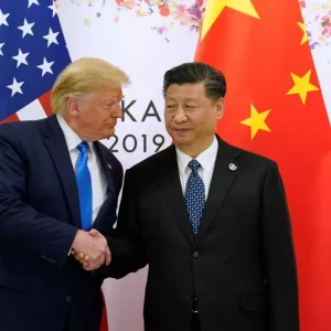 ABD Baskani Donald Trumptan Cin tarifelerinde geri adim Onlarla asla
