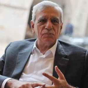 Ahmet Turk teror orgutu PKKnin feshi sonrasi ilk kez konustu