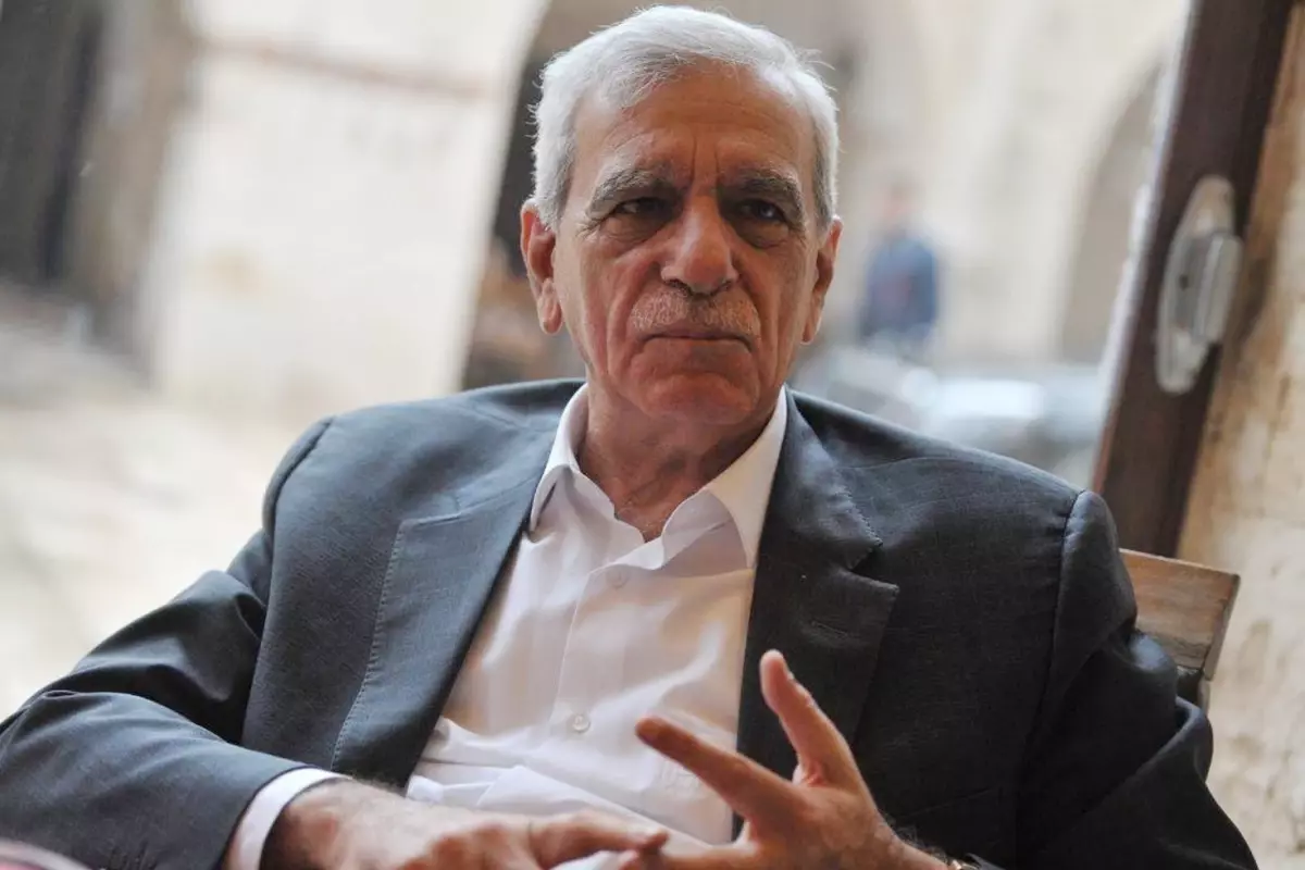 Ahmet Turk teror orgutu PKKnin feshi sonrasi ilk kez konustu