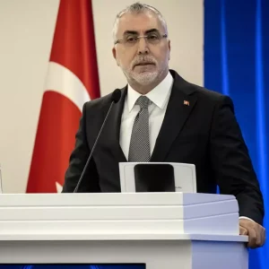 Bakan Isikhan 10 bin engelli bireye kamuda is firsati sunulacak