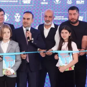 Bakan Kacir Bu bilim merkezi tam bagimsiz Turkiyeyi insa edecek