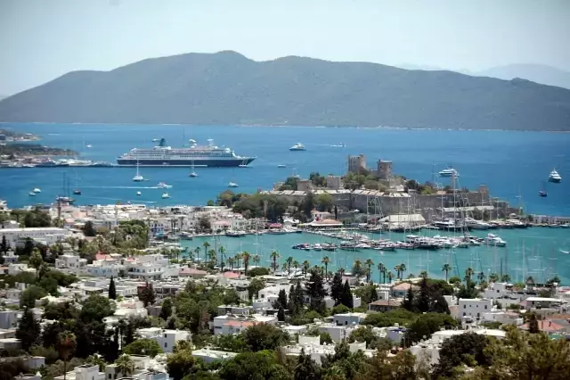 Bodrum'da Yaz Sezonu Fiyatları 2 Bin Liradan Başlıyor