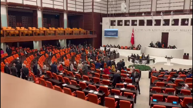 CHP grubu, HSK üyelerinin seçileceği TBMM Genel Kurulu'nu terk etti