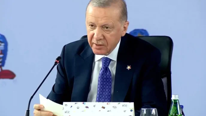 Cumhurbaskani Erdogan Vize uygulamalari mutlaka gozden gecirilmeli