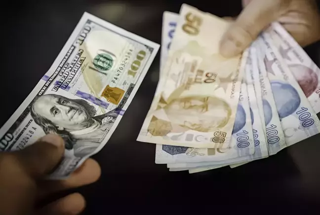 Dünyaca ünlü banka ING'nin dolar/TL için yeni öngörüsü belli oldu 3 Dünyaca ünlü banka ING'nin dolar/TL için yeni öngörüsü belli oldu