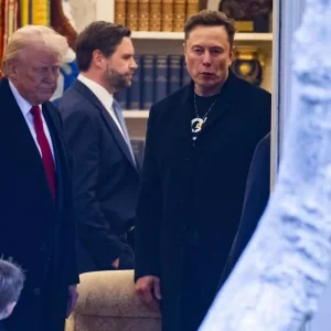 Elon Musk Trumpin danismanlik gorevinden ayrildigini duyurdu