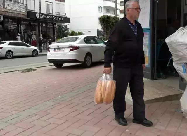 İki marketin rekabeti vatandaşa yaradı! Ekmek 6 TL'ye düştü