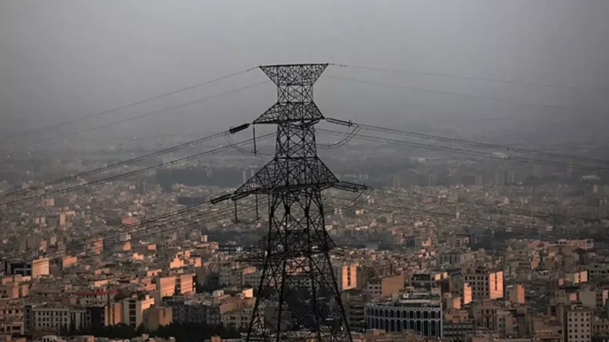 Iranda asiri enerji tuketimine ceza 1103 evin elektrigi kesildi