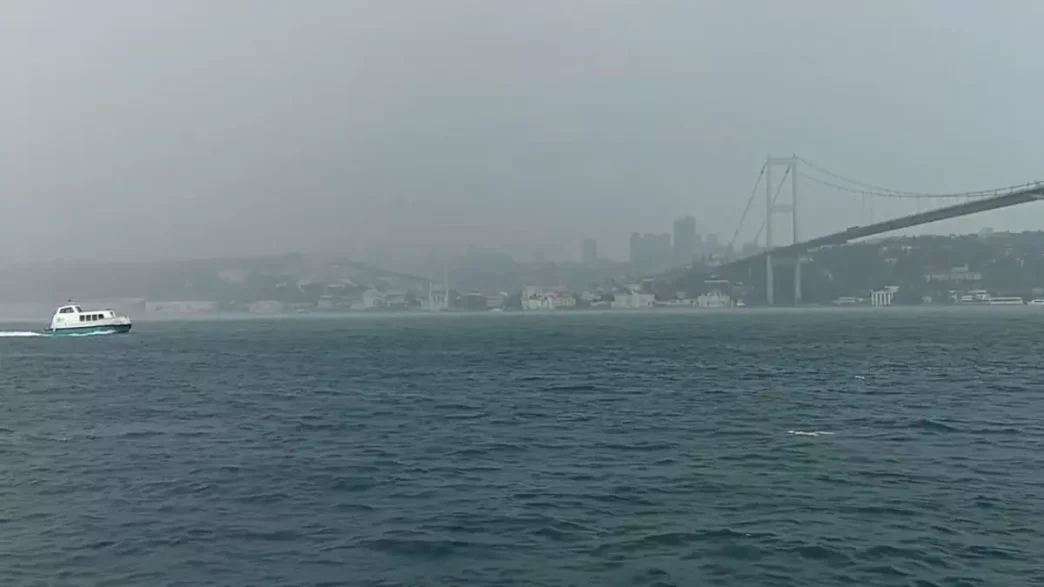 Istanbulda dolu yagisi etkili oluyor 1