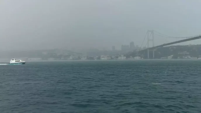 Istanbulda dolu yagisi etkili oluyor 1