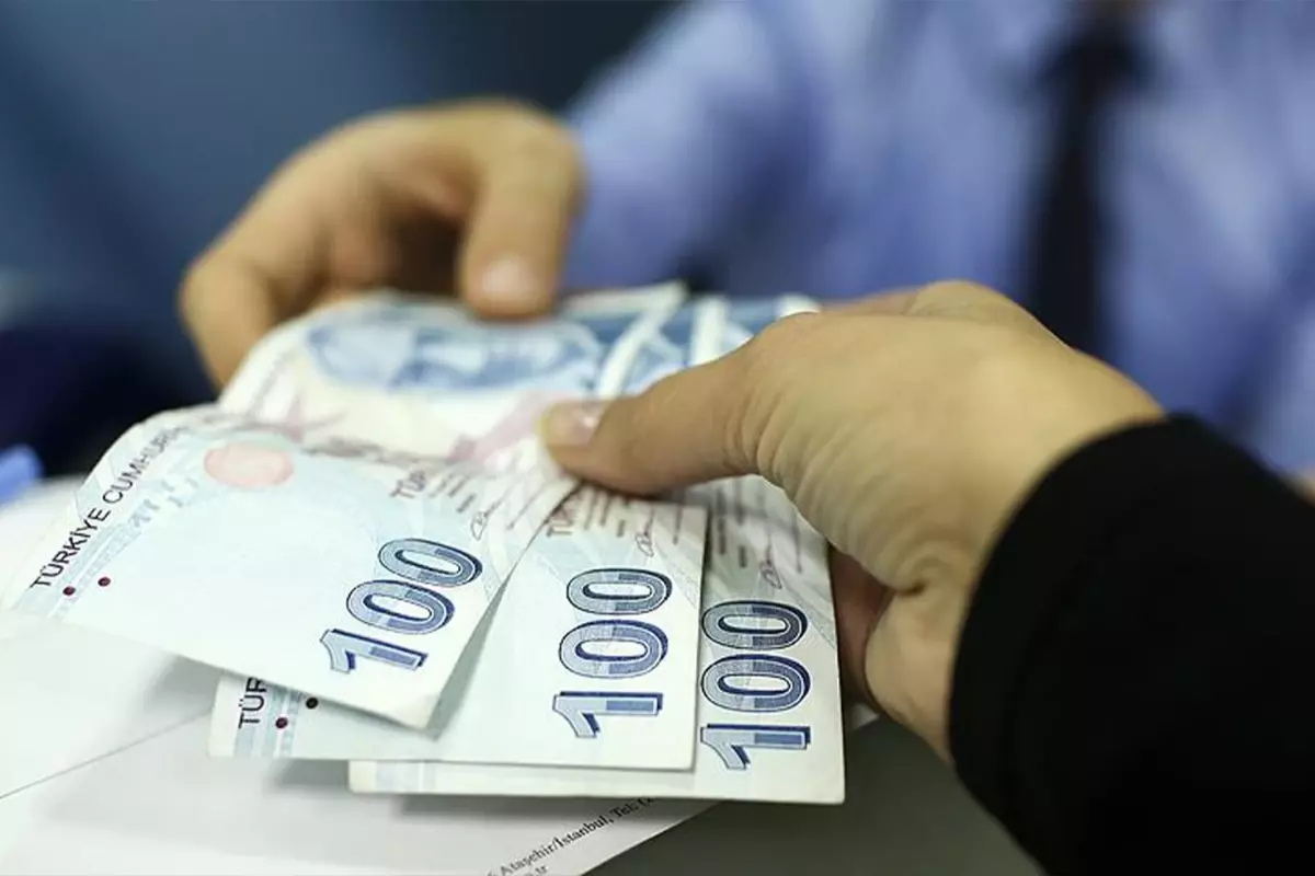Kamu iscilerine yapilacak ek odemelerin tarihleri belli oldu