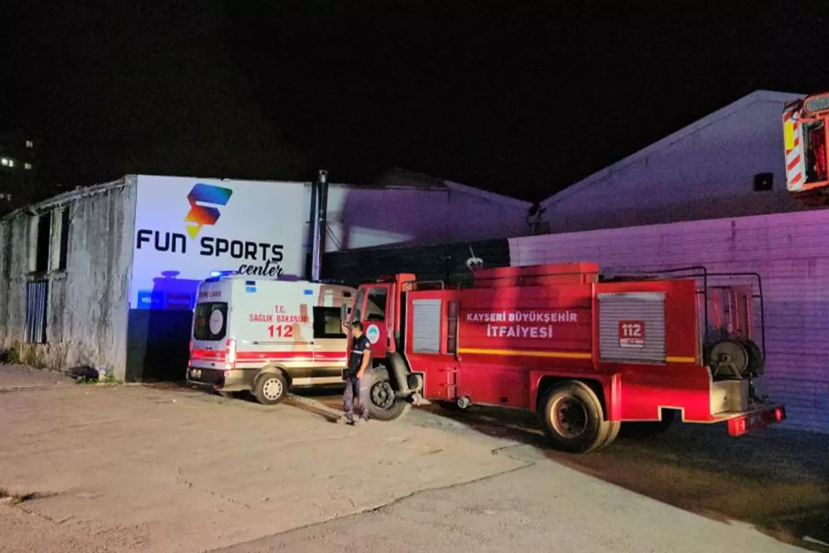 Kayseride mobilya fabrikasinda yangin Sorusturma baslatildi