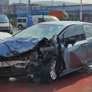 Milyonlarca arac sahibini ilgilendiren duzenleme Pert arabada hasar siniri degisiyor