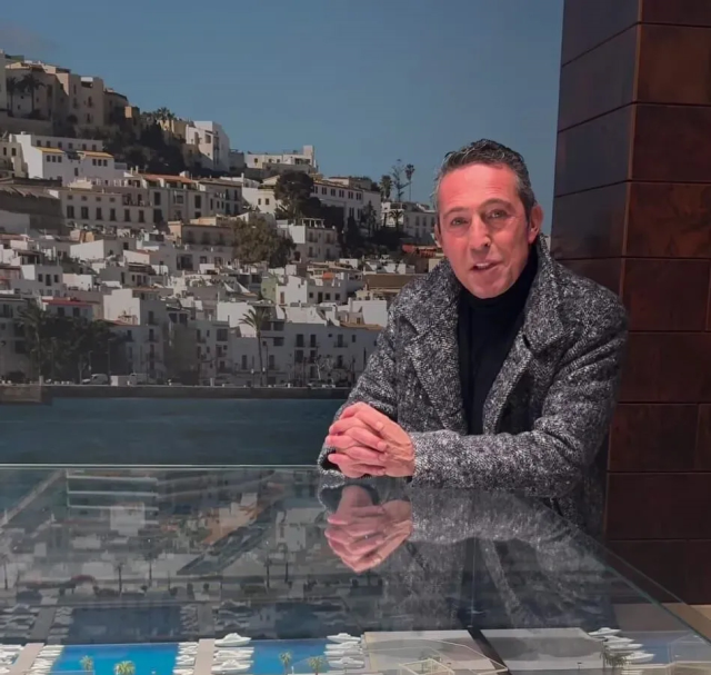 Nusret'in yeni işi! Reklamını Ali Koç yaptı