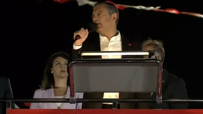 Ozgur Ozel039den heyecanlandiran asgari ucret cikisi Temmuz ayinda zam alacagiz