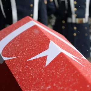 Pence Kilit bolgesine yildirim dusmesi sonucu 1 asker sehit oldu