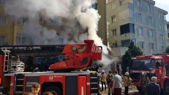 Umraniyede Ucuzluk Pazarinda Yangin Cikti