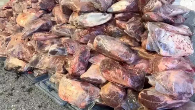 Şanlıurfa'da Mühürsüz 1 Ton 700 Kilogram Et Ele Geçirildi