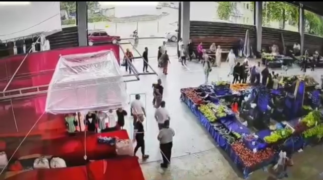 Edirne'de Zabıta Memuru Pazarcı Esnafı Tarafından Darbedildi