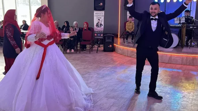 bir ilimizde dugunde takilan altin miktarina 18579342 7546 amp