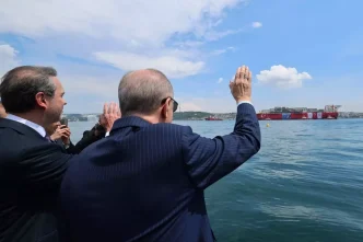 istanbul bogazi nda tarihi an cumhurbaskani 18686128 6708 amp