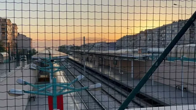 toplu ulasimda grev metro seferlerini stajyerler 18651437 5992 amp