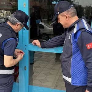 unlu zincir markette bozuk urun skandali 3 sube 18642812 6426 amp