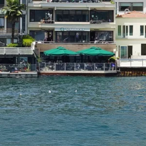 Bebekteki tarihi yali 903 milyon TLye el degistirdi