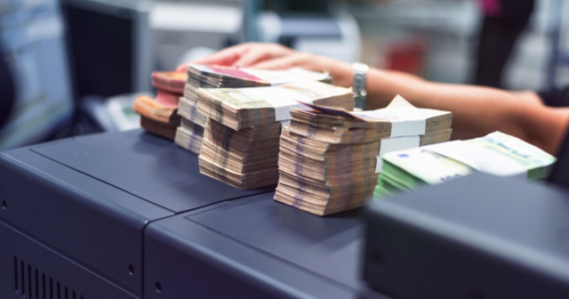 Bugün bankalar açık mı? Arefe günü bankalar yarım gün mü?