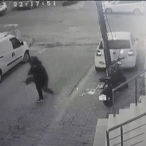 Istanbulda Motosiklet Hirsizlari Yakalandi Haberler