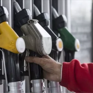 MAZOT INDIRIM Benzin ve motorine zam mi geldi ne