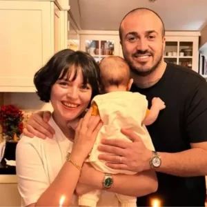 Mustafa Aksakalli kimdir kac yasinda nereli Ezgi Molanin eski esi