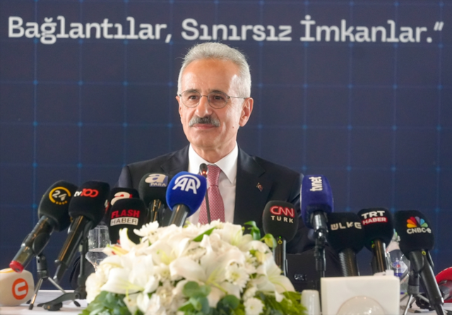 Ulaştırma Bakanı Uraloğlu: İBB, AB'den aldığı metro kredisini metroda kullanmadı