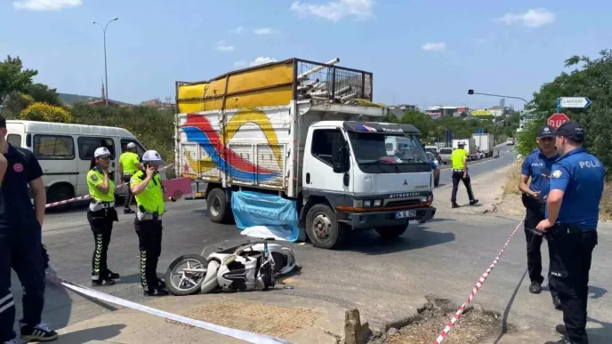 Umraniyede Motosiklet Kazasi Genc Hayatini Kaybetti