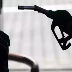benzin ve motorine zam mi geldi ne kadar son 18768502 2680 amp