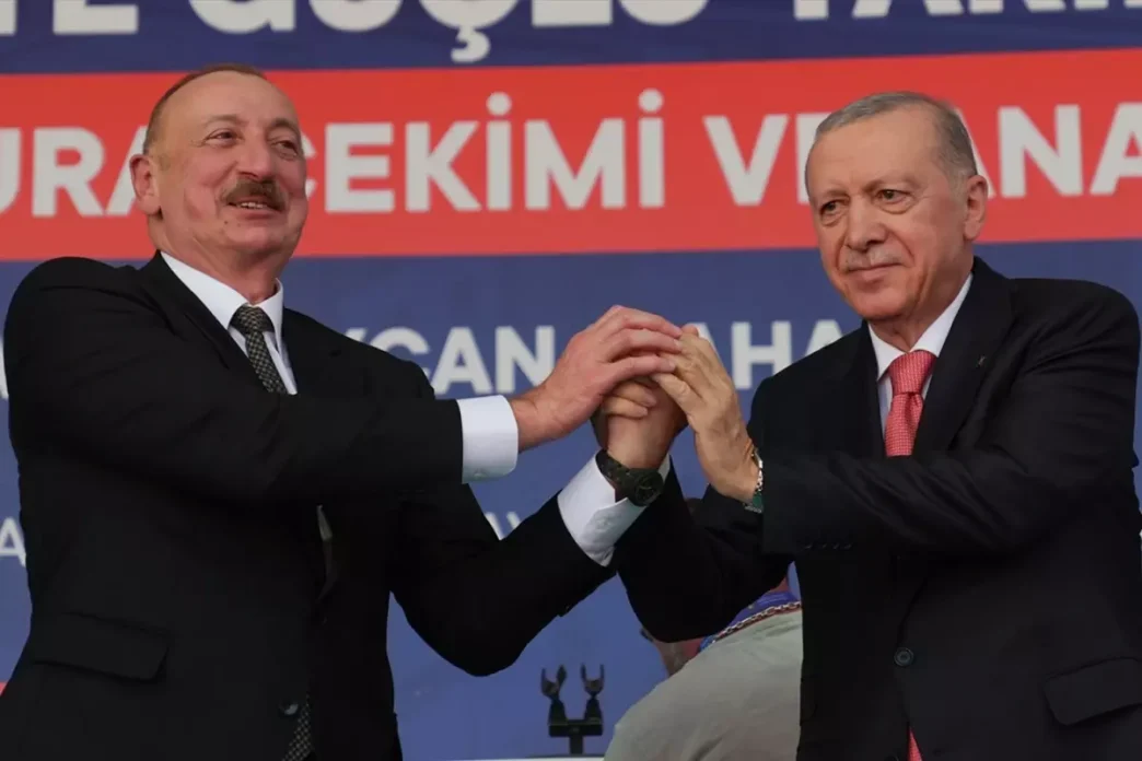 erdogan depremde ulkemizin imdadina ilk 18766017 2347 amp