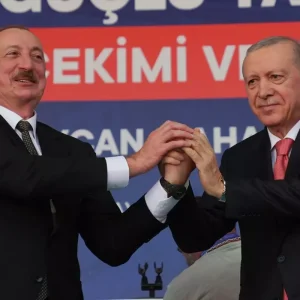erdogan depremde ulkemizin imdadina ilk 18766017 2347 amp
