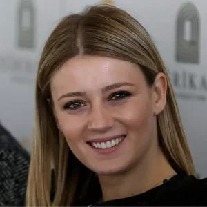 gizem karaca nin bebeginin cinsiyeti ne ismi ne 18790833 1506 amp