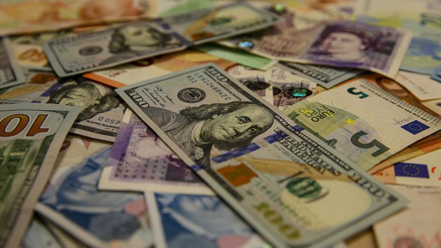 MERKEZ BANKASI CANLI DÖVİZ KURLARI! 10 Temmuz 2025 bugün euro ve dolar ne kadar? Sterlin kaç TL? - SON DAKİKA