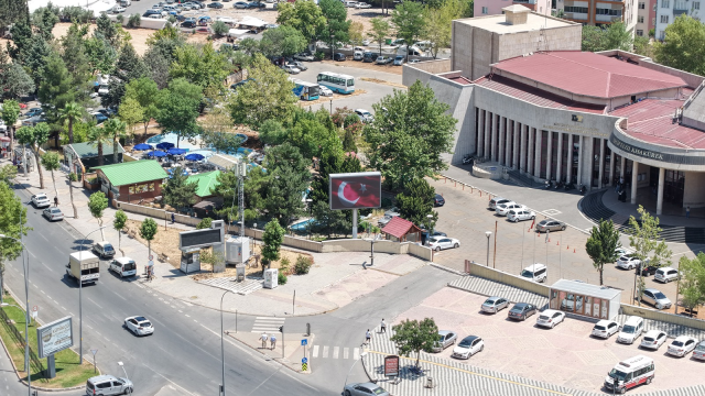 Cumhurbaşkanı Erdoğan'ın bayrak çağrısına Kahramanmaraş'tan anlamlı yanıt