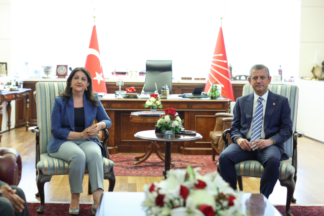 DEM Parti'den CHP'ye ziyaret